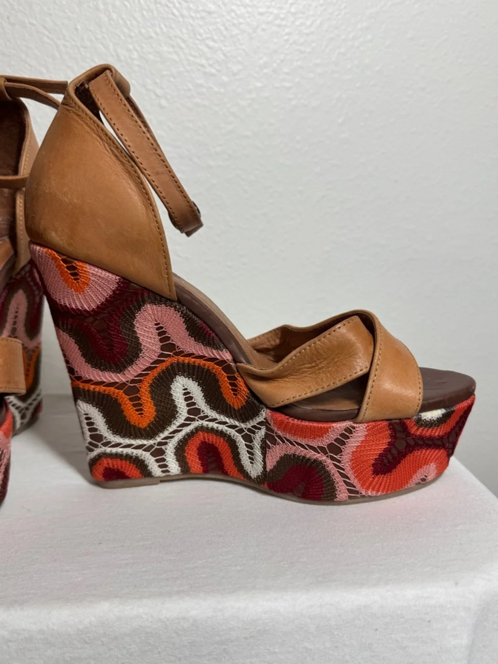 Jeffrey Campbell Bradshaw Ibiza Tan Brown Ankle Strap Wedge Open Toe Sandals 7.5 - Picture 4 of 16